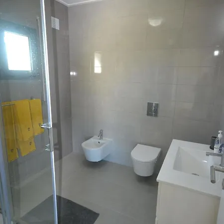 Holiday home Freistehende Mit Beheiztem Pool In Der Naehe Von Straenden Und Der Reizvollen Stadt Sao Martinho Do Porto, Sao Martinho do Porto