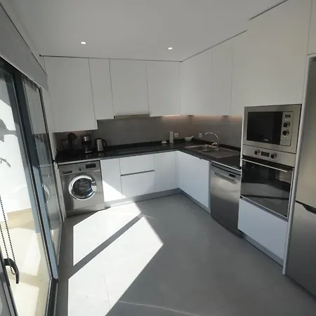 Holiday home Freistehende Mit Beheiztem Pool In Der Naehe Von Straenden Und Der Reizvollen Stadt Sao Martinho Do Porto,